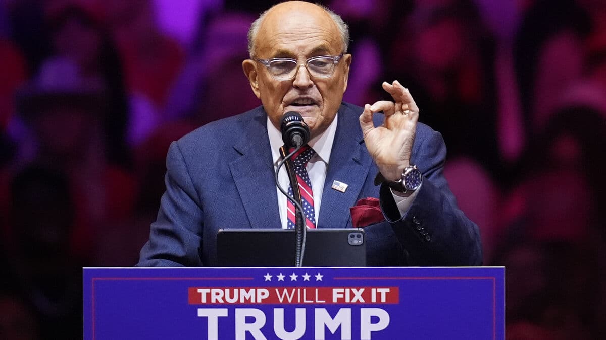 Trump pardons former lawyer Rudy Giuliani