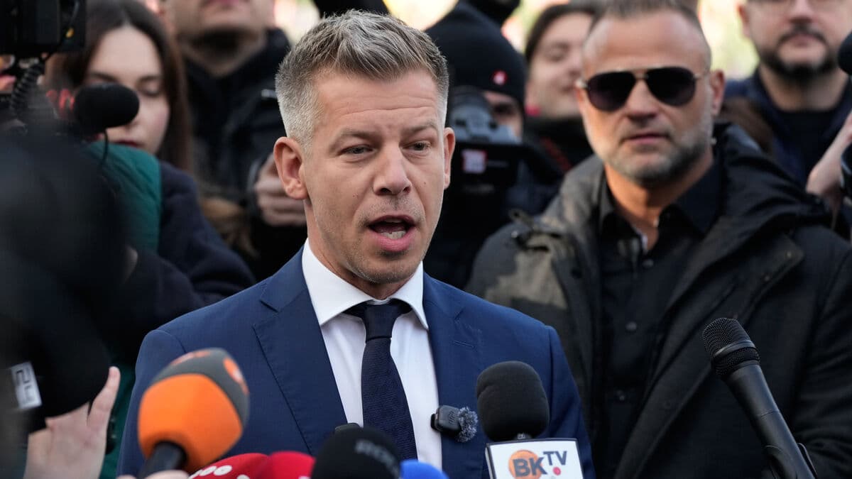 Magyar wins in fateful election, Orbán leaves power