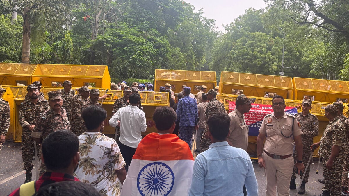 Tear gas fired at supporters of India’s newly formed Cockroach Party in Delhi