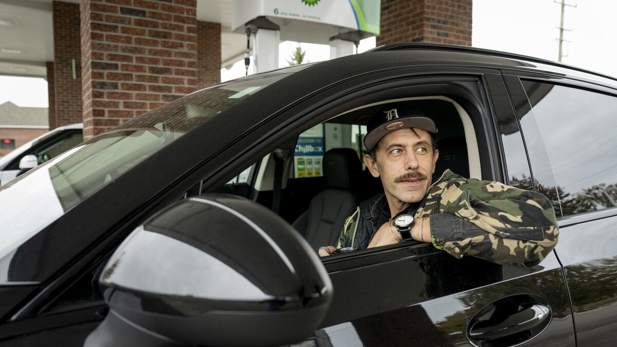 Rising Gas Prices Are Keeping Americans at Home Ahead of Midterm Elections