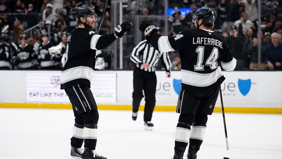 Los Angeles moves into playoff spot after Kempe's goal