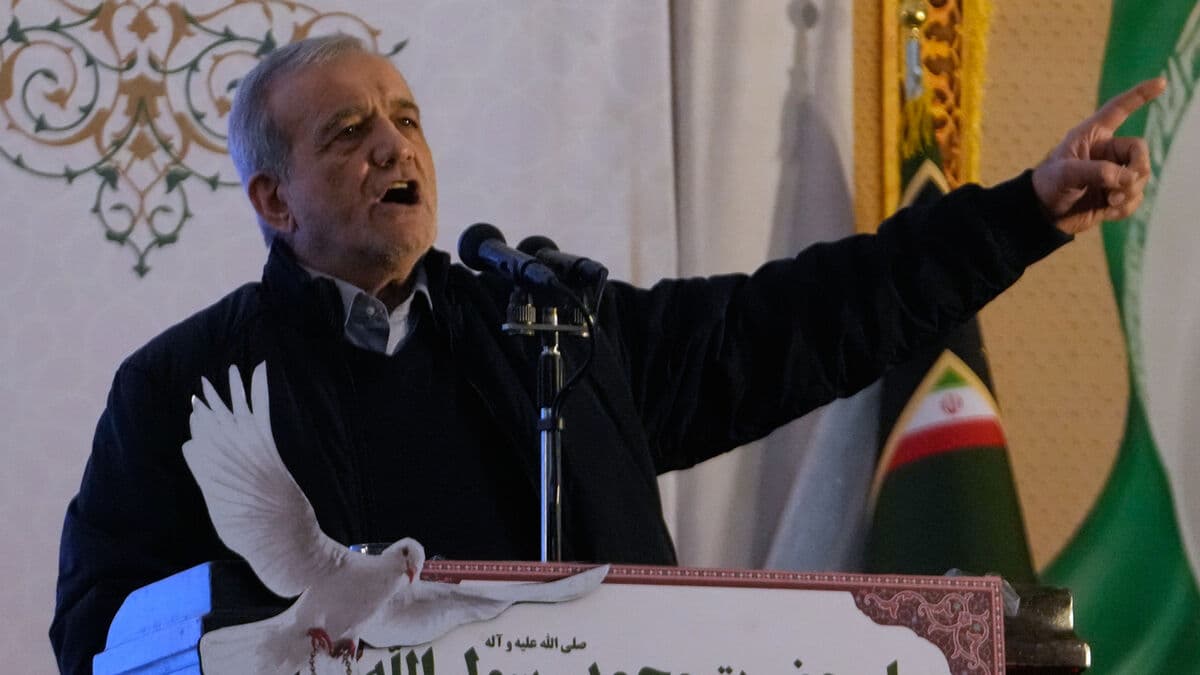 Iran warns of new large-scale attacks on Persian Gulf energy facilities