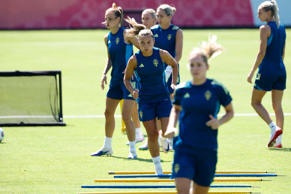 Sweden Faces Germany in European Championship Group Final