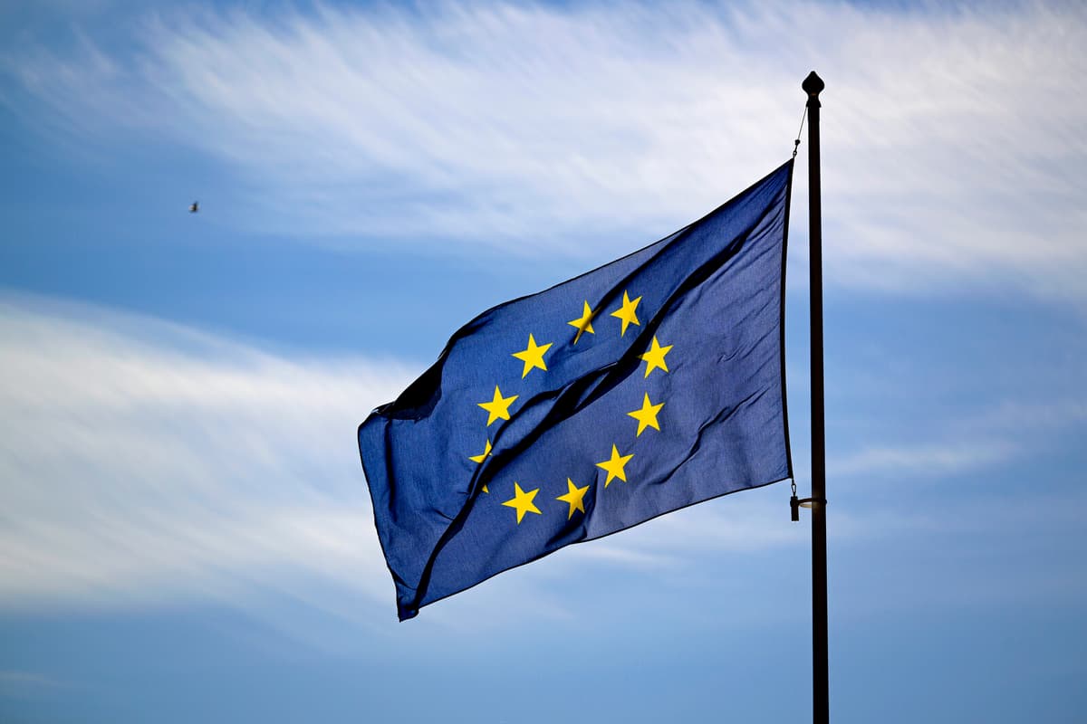 Euro Zone Inflation Rises to 2.0 Percent in June