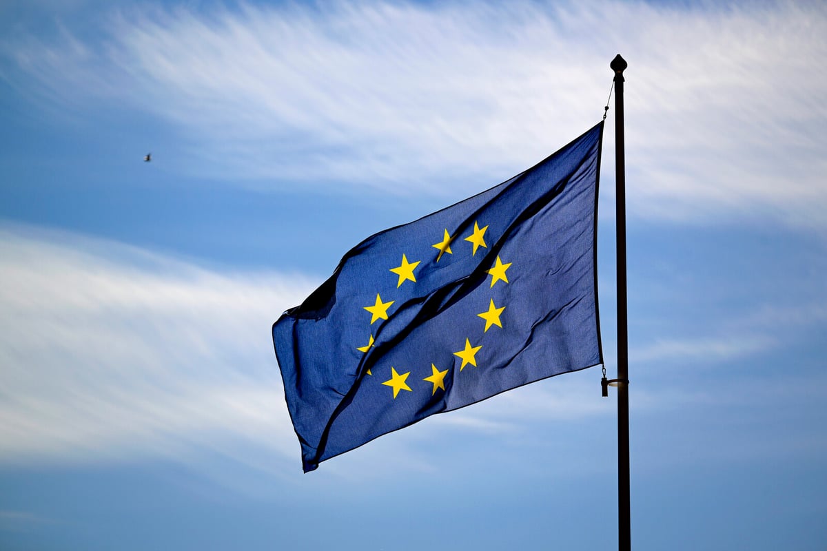 Euro Zone Inflation Rises to 2.0 Percent in June