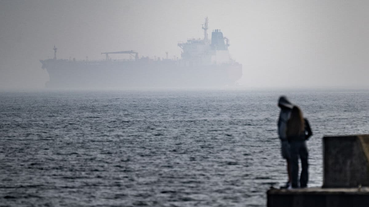 Commander of Suspected Shadow Fleet Tanker Detained