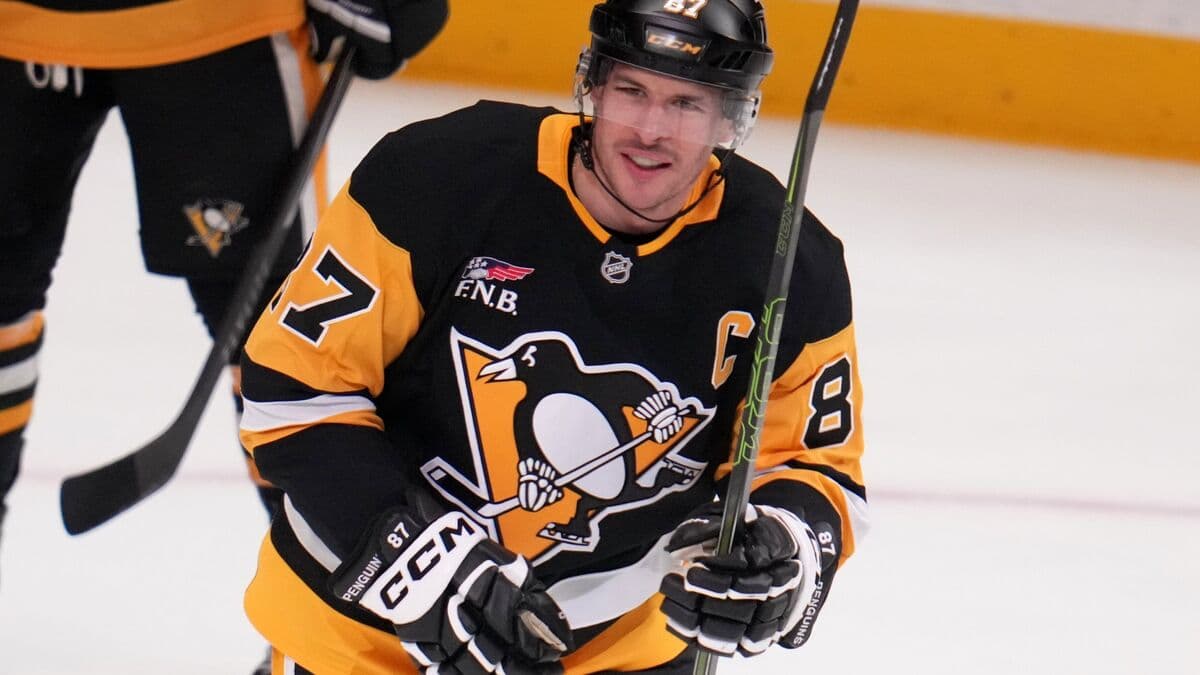 Record for Crosby: 'Mixed emotions' as he becomes Pittsburgh's leading scorer