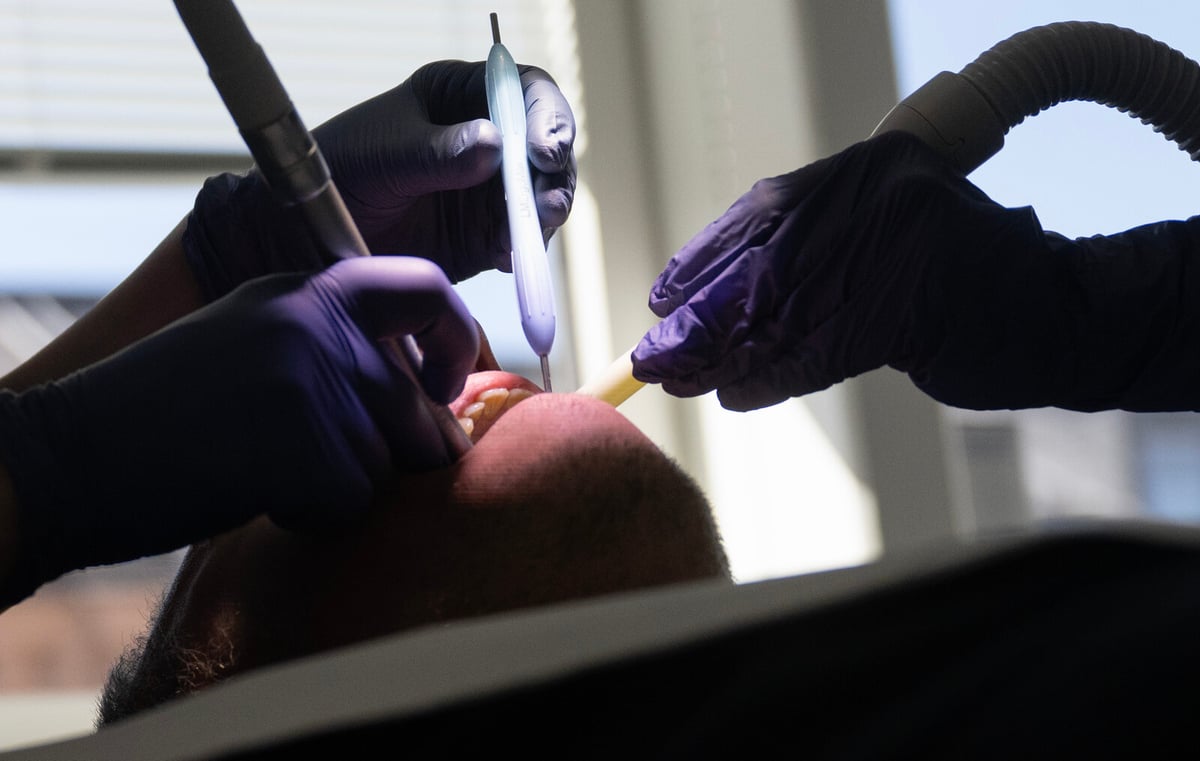 Sweden to End Subsidized Dental Care for Asylum Seekers