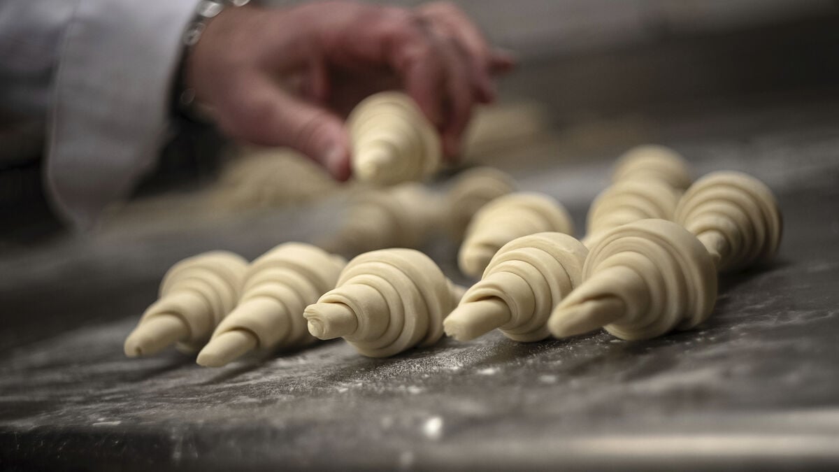 France Introduces Croissant-Scented Stamps