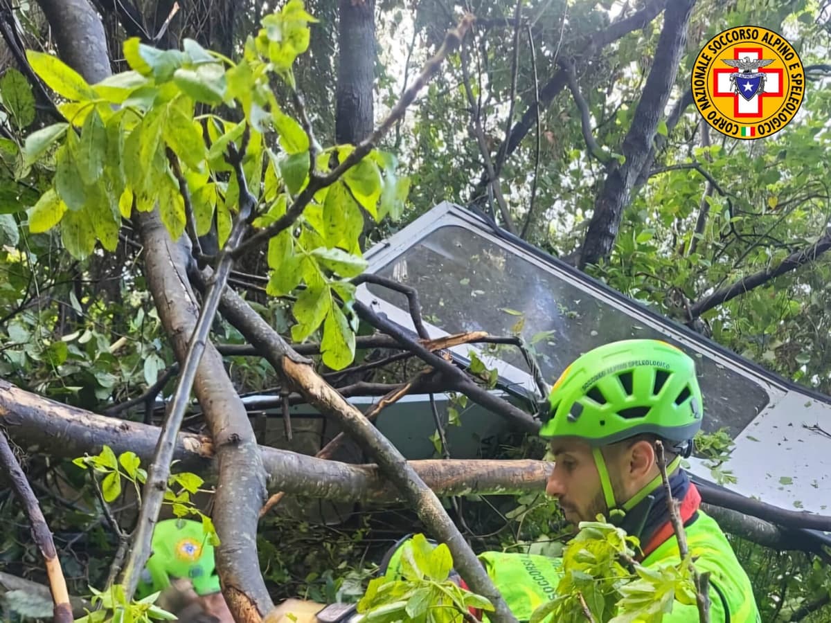 Cable Car Accident in Italy Claims Four Lives Near Naples