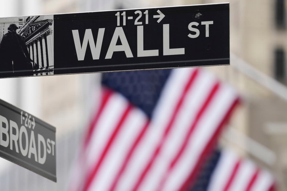 Wall Street Sees Modest Gains as Trading Week Begins