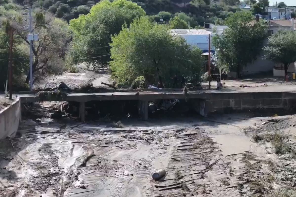 Arizona Flooding Leaves Several Dead and Triggers Rescue Operations