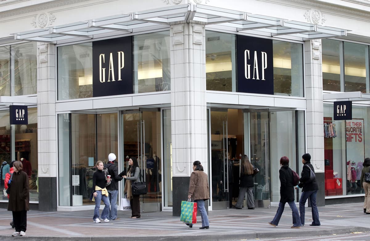 Gap Stock Drops 16 Percent Amid Tariff Concerns