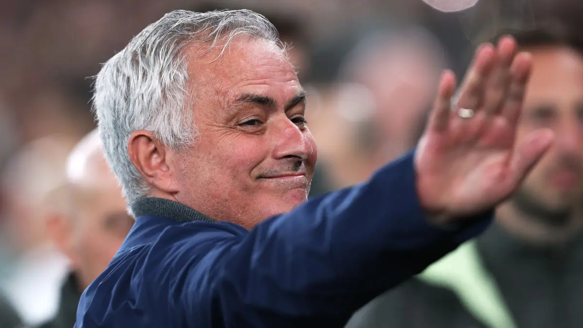 Benfica confirms Mourinho return to