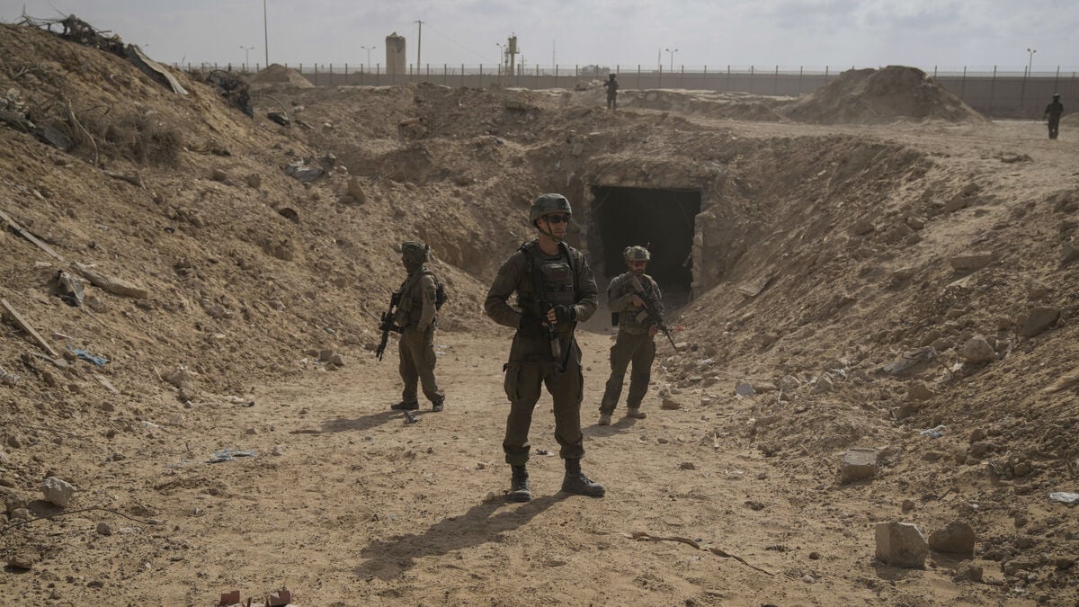 Hamas men in tunnels under Rafah refuse to surrender