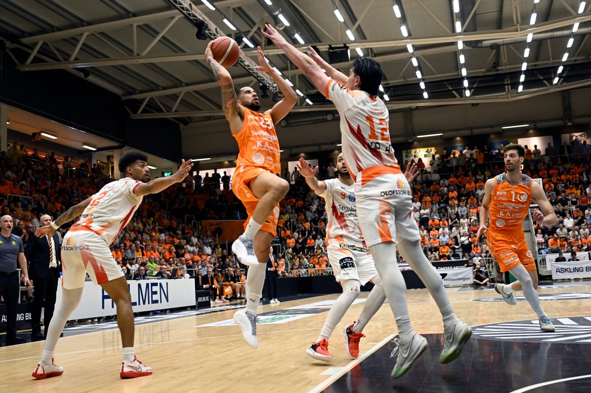 Norrköping Takes Lead in Basketball Finals with Win Over Borås