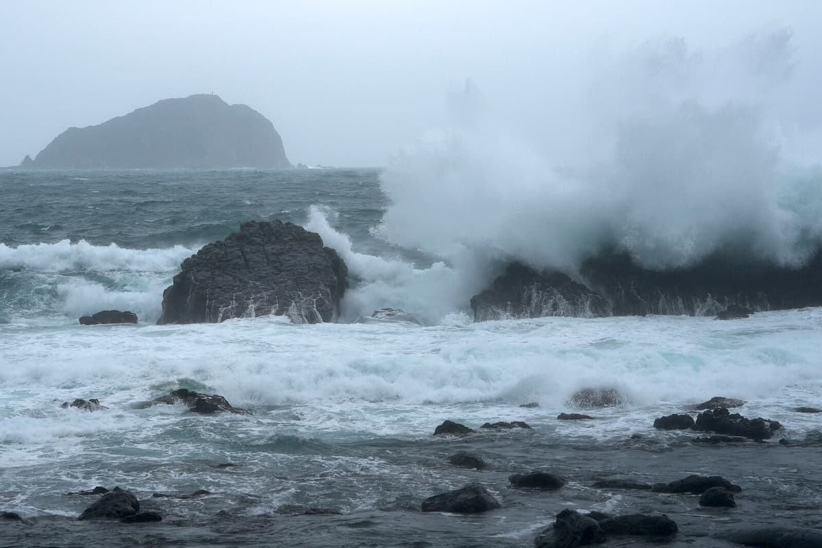 Thousands Evacuated in China as First Typhoon of the Year Approaches