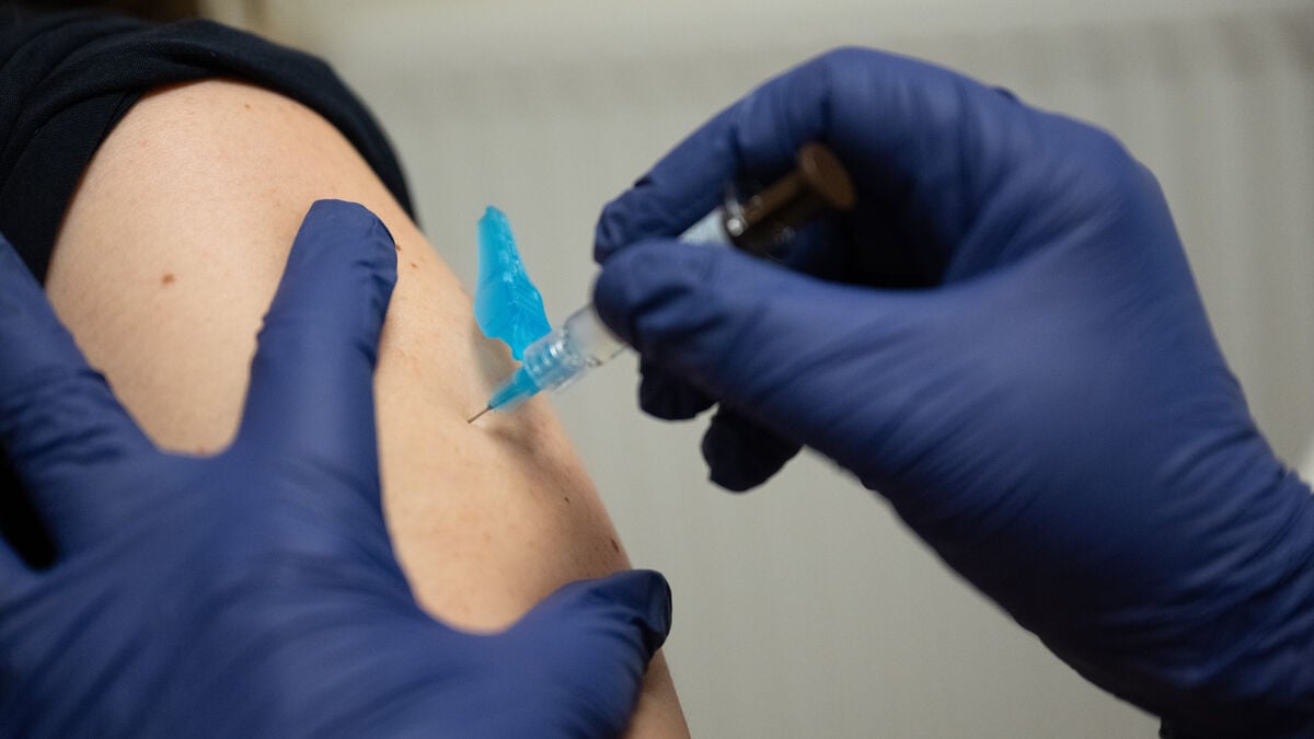 FHM on the flu warning: "Can slip by"