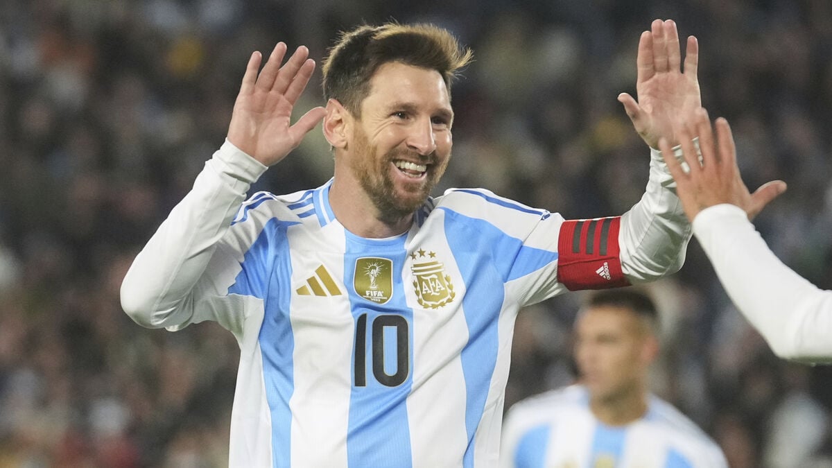 Messi Contemplates Playing in Next Year's World Championship
