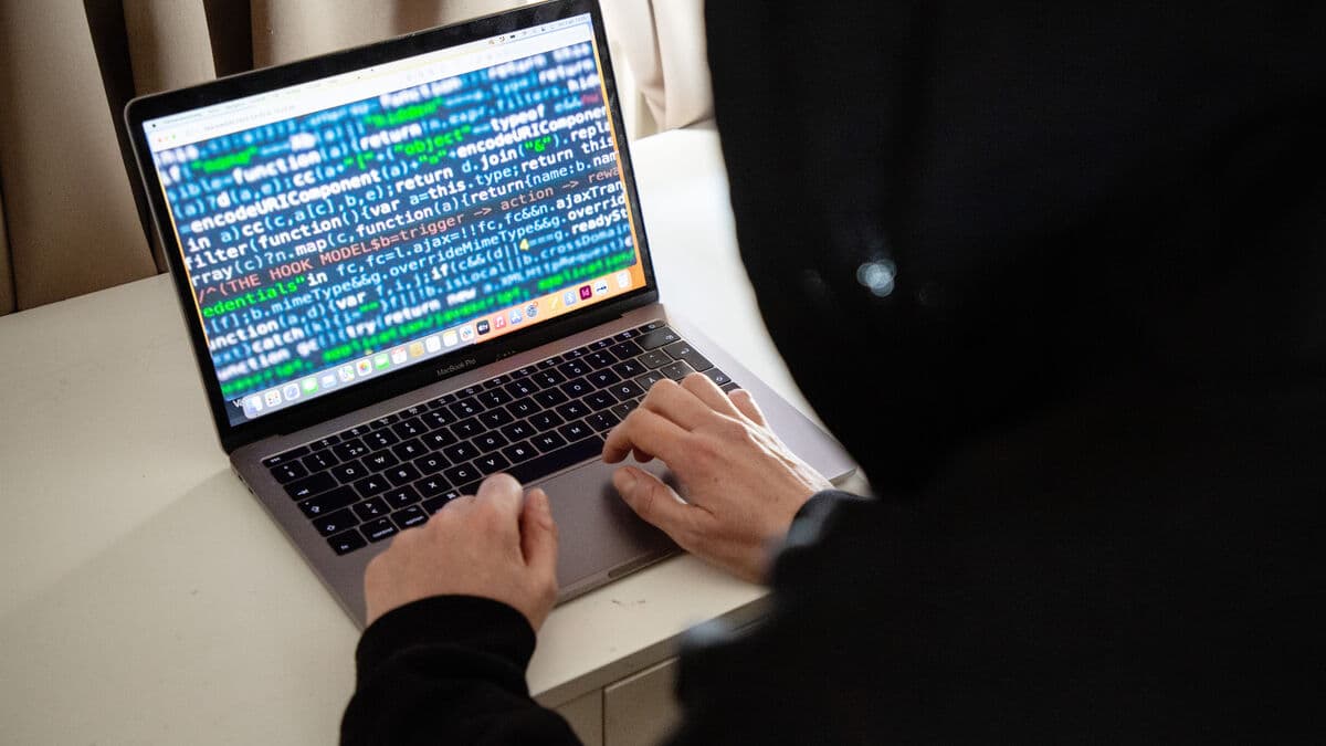 FI warns of AI fraudsters in wake of stock market turmoil