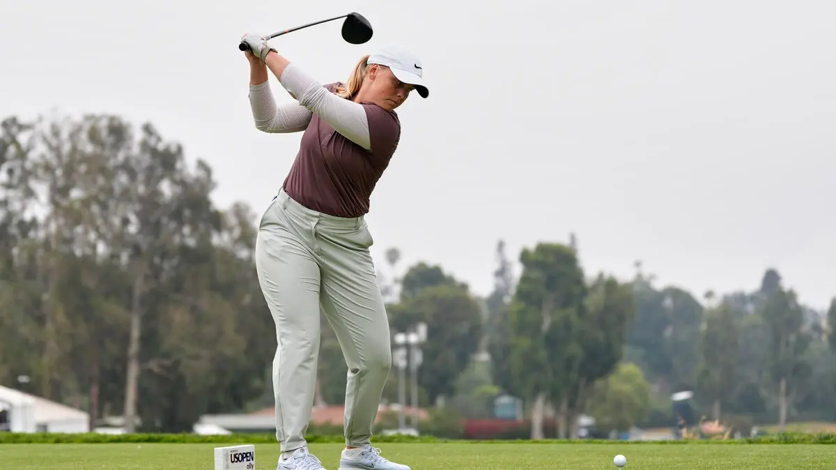 Maja Stark climbs after third round at U.S. Women's Open