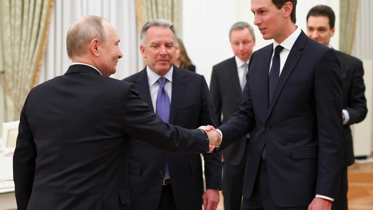 Hour of fate for Ukraine - the trilateral meeting underway