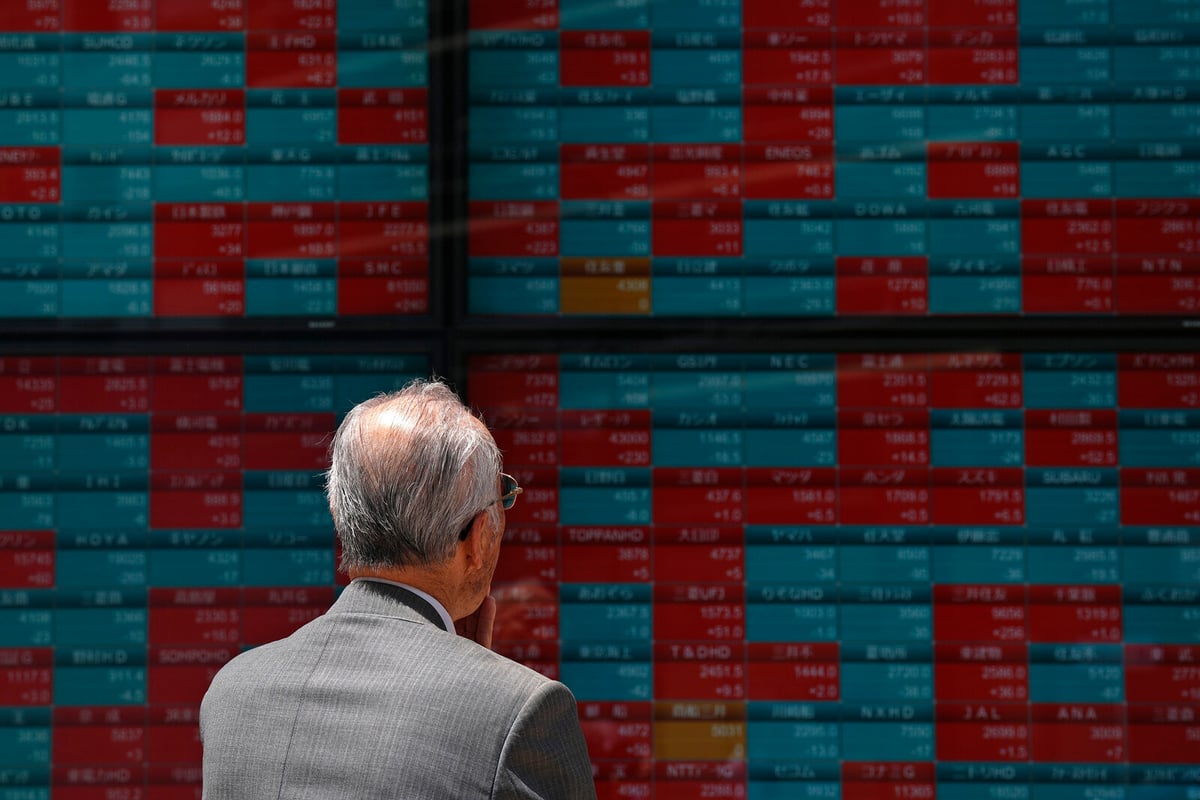 Mostly Upwards on Asian Stock Exchanges