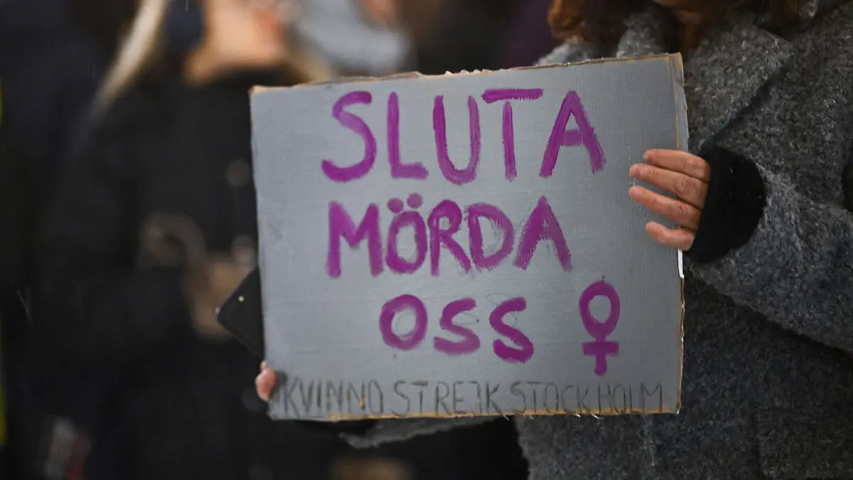 37 women's shelters forced to close since April 2024 law change