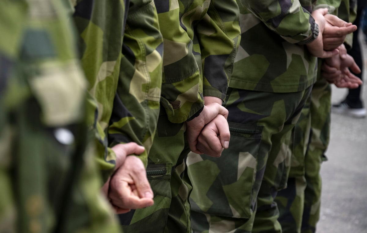 Man Stabbed to Avoid Military Service Fined Along with Accomplice