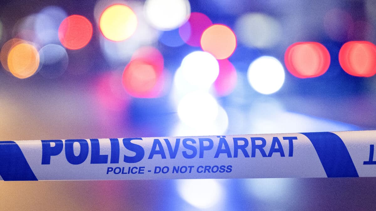 Police investigate burned-out car death as murder near Jönköping