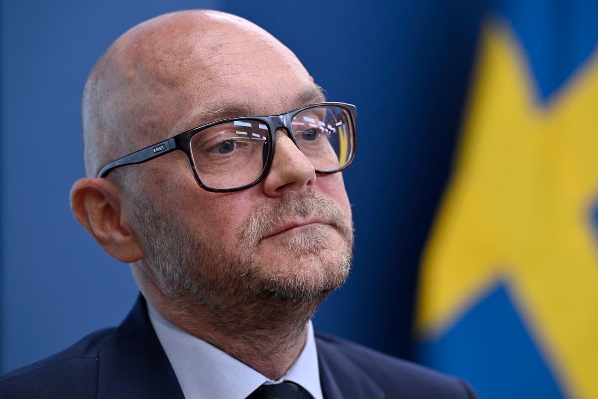 Centre Party Pressures Liberals on Sweden's Minimum Wage Proposal