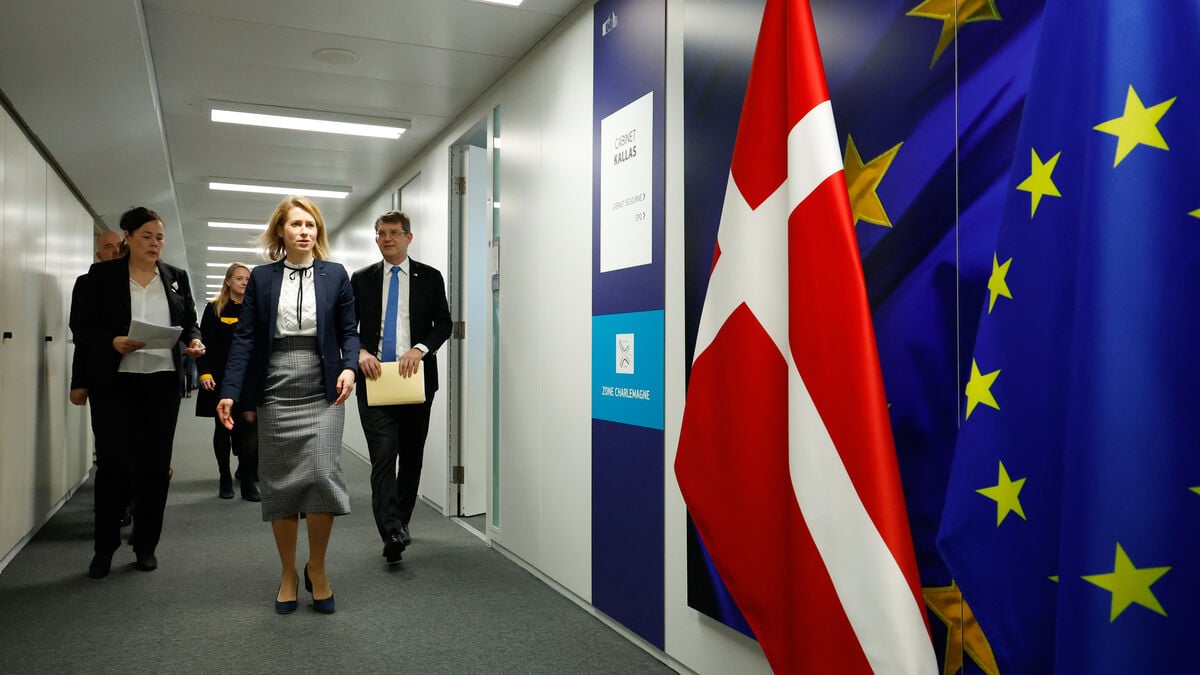 European Parliament agrees to pause negotiations on US tariff deal