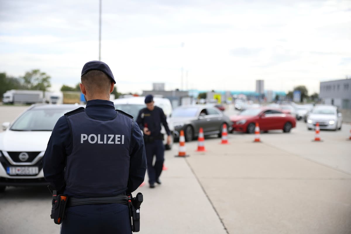 Austria Shuts 24 Border Crossings Due to Foot-and-Mouth Outbreak