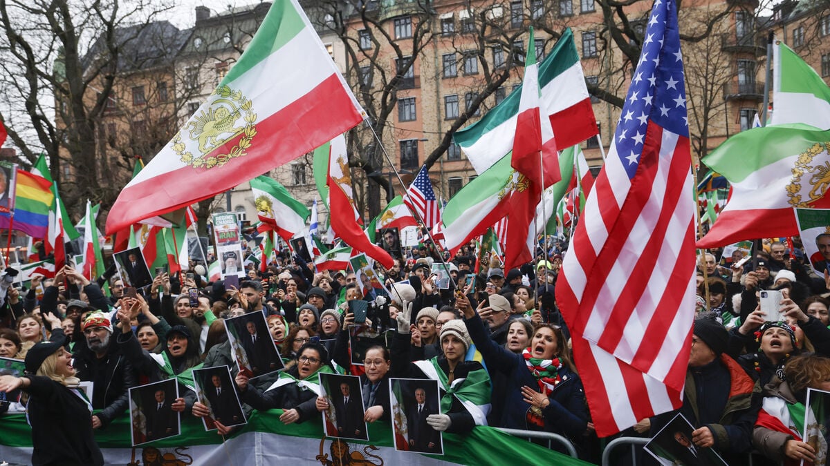 Thousands protest against Iranian regime at Norra Bantorget in Stockholm