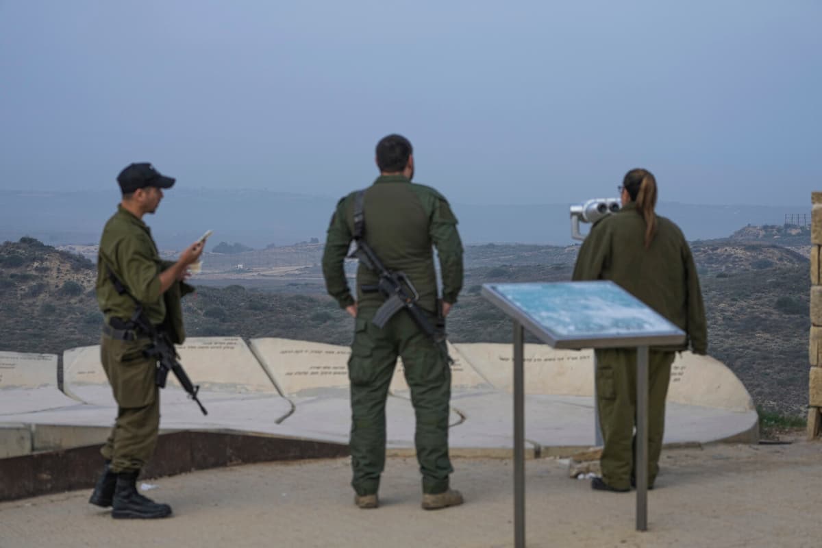 Israeli Air Force Reservists Fired for Criticizing War Priorities