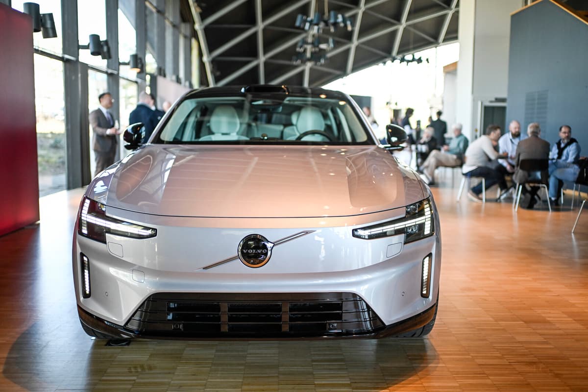 Volvo's Shift to Electric Cars Faces Scrutiny as Diesel Demand Persists