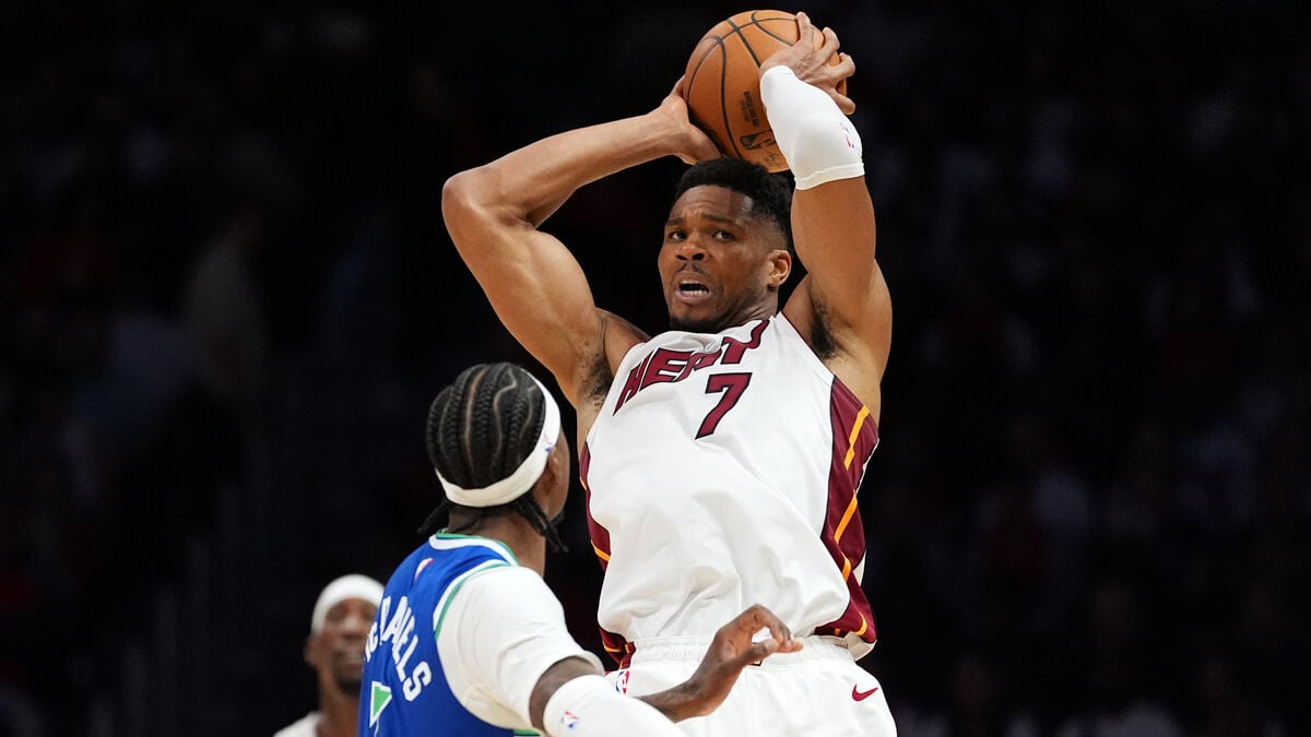 Giannis Antetokounmpo Scores 35 in Miami Debut as Heat Fall 131–106 to Timberwolves