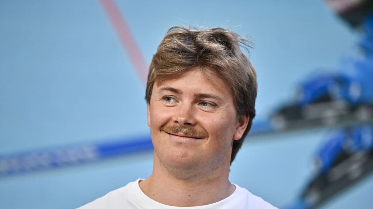 The Olympic hopeful's challenge with the children: "A little stressed"