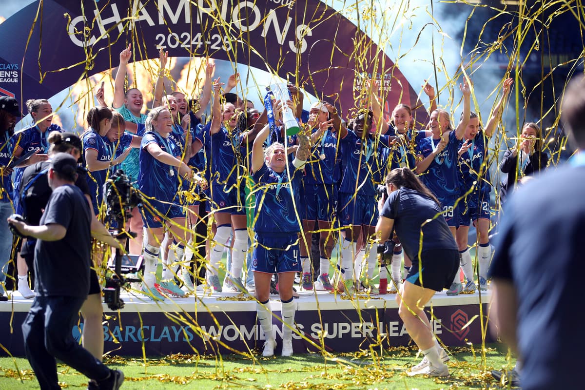 Chelsea Completes Unbeaten Season to Win Women's Super League