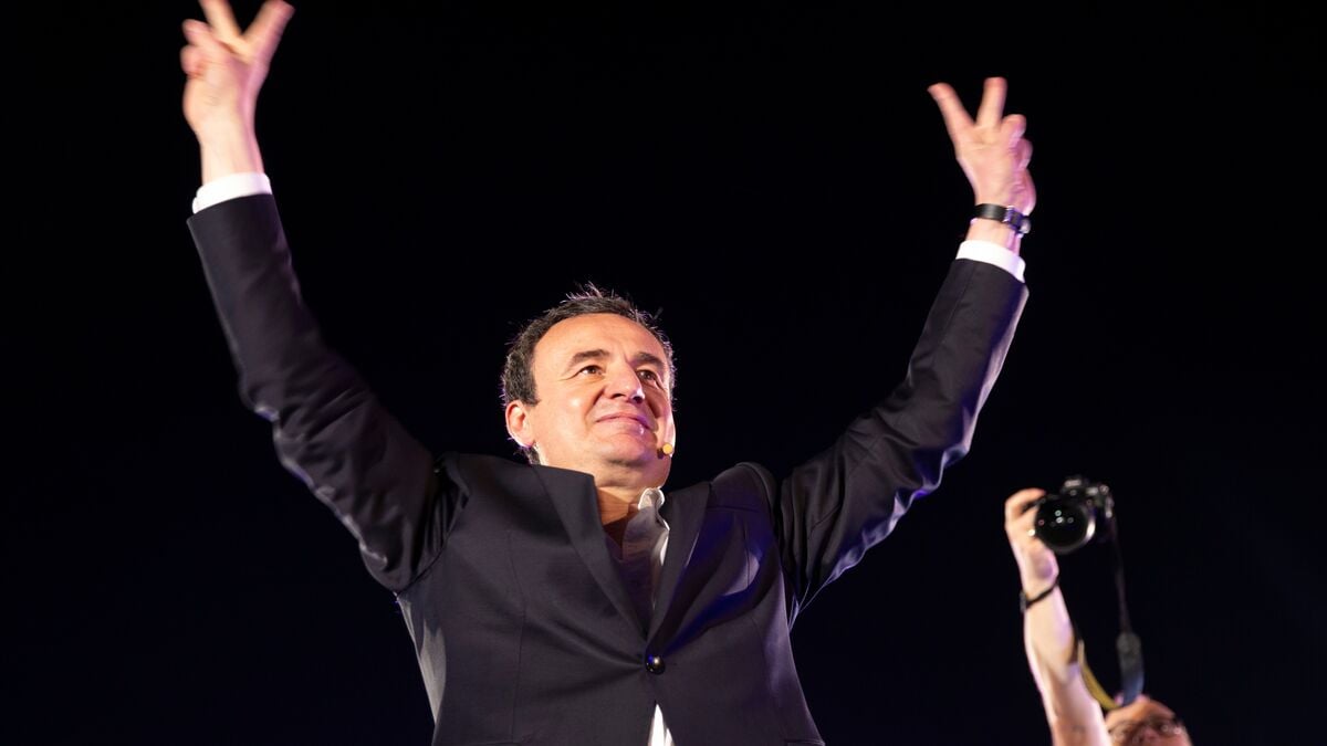 After 18 months of political chaos, Kosovo approves new government