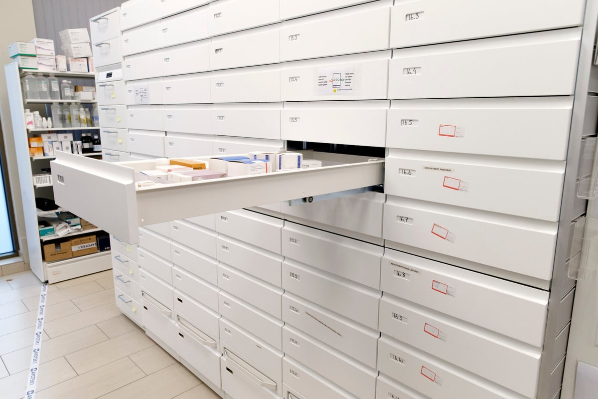 Pharmacy Employee Avoids Prison for 135 Fake Prescriptions