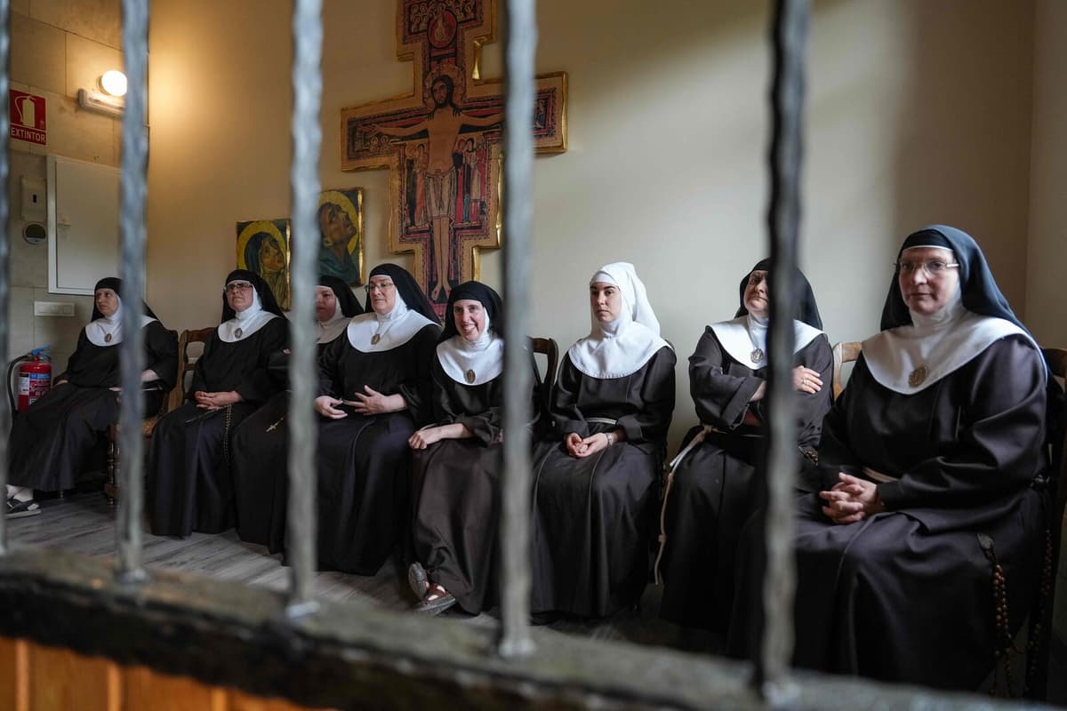Spanish Nuns Defy Pope, Ordered to Vacate Monastery