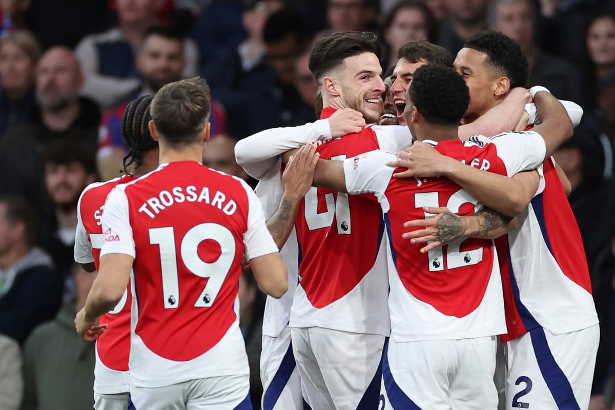 Arsenal Draw Delays Liverpool's Premier League Title Celebration