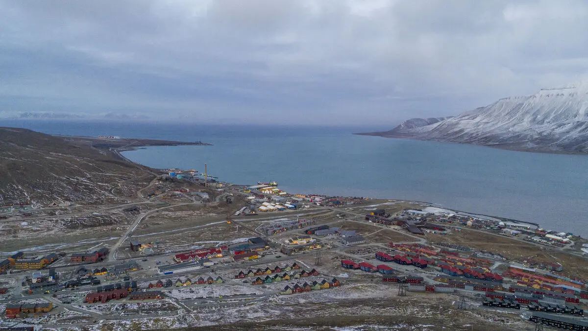 Longyearbyen warmer than Seville, Spain