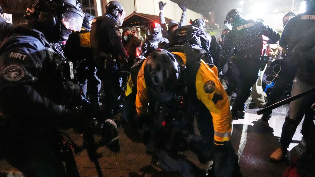 Another police shooting in the US sparks anger and sadness in Portland and Minneapolis