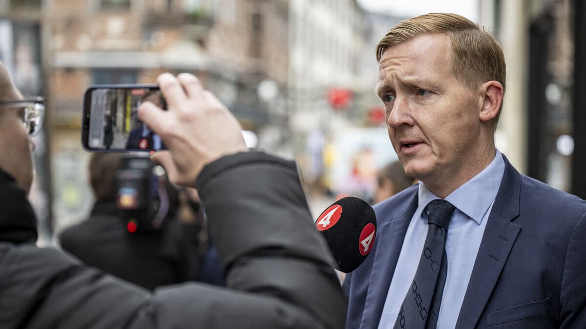 Admits to terror charges – threw hand grenades