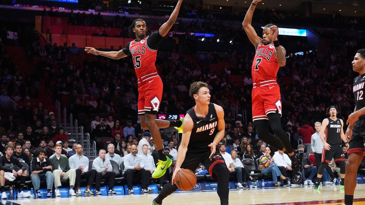 Pelle Larsson delivered 20 points in Miami's 134–91 victory against Chicago