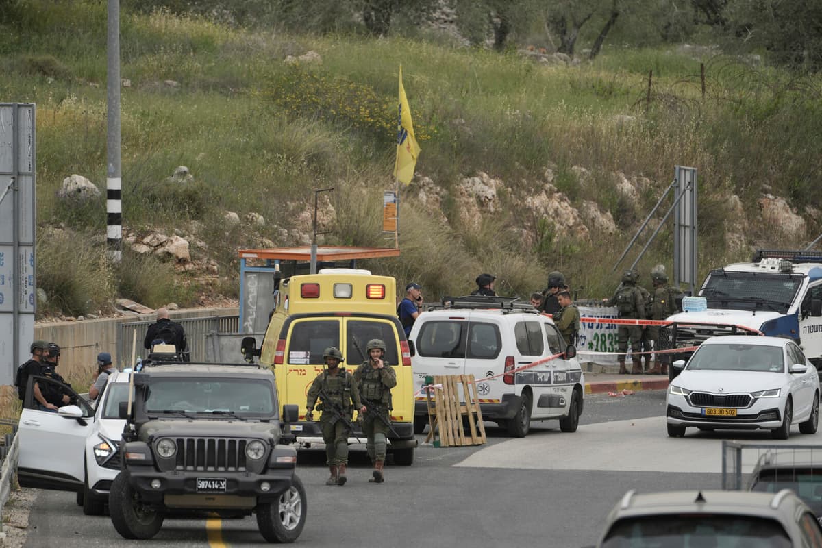 Israeli Forces Shoot Woman in West Bank Knife Attack Incident