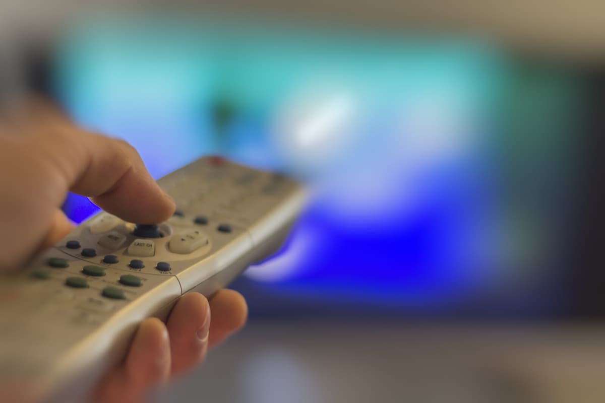 Kumla Prison Criticized for Inmates Paying for Remote Batteries