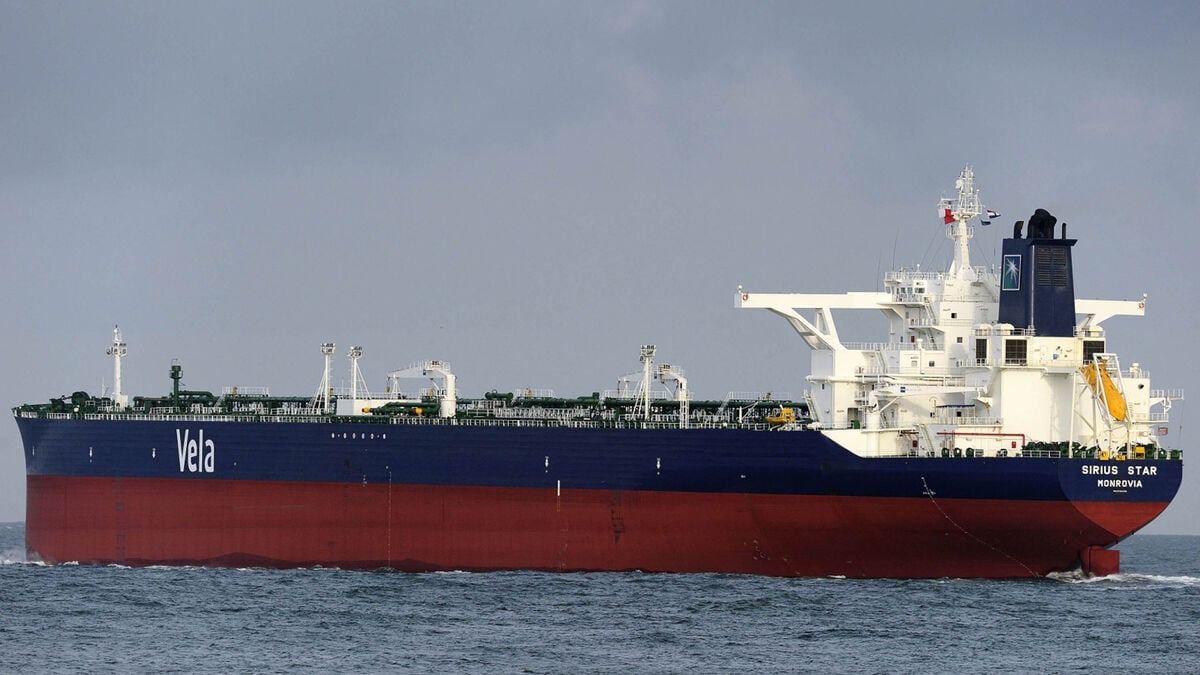 Brent oil falls below $98 as Iran signals possible Strait of Hormuz opening